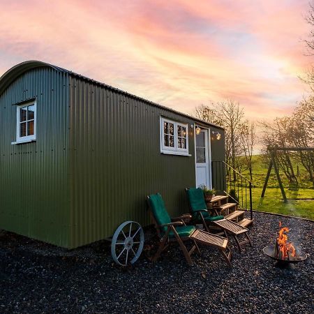 The Pleasant Hut At Mountpleasant Farm Vila Ulverston Exterior foto