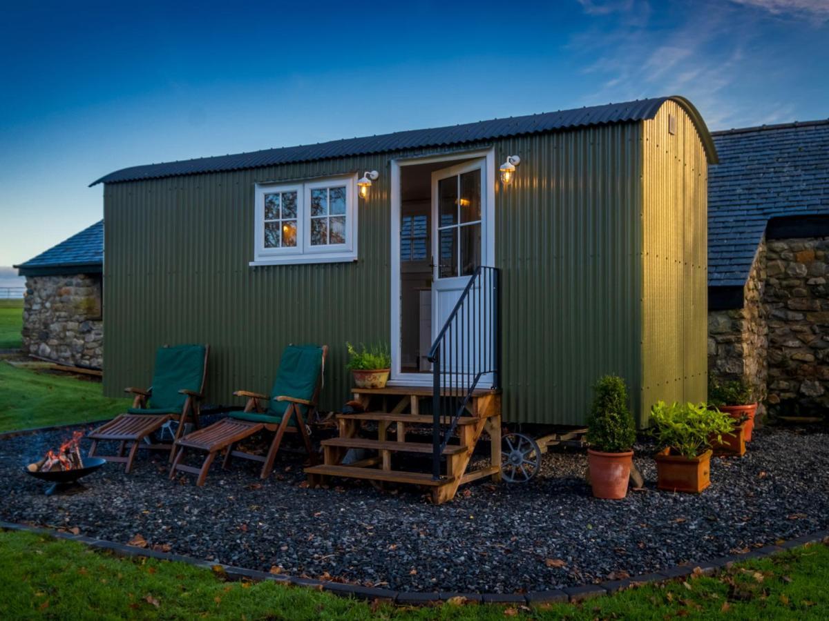 The Pleasant Hut At Mountpleasant Farm Vila Ulverston Exterior foto